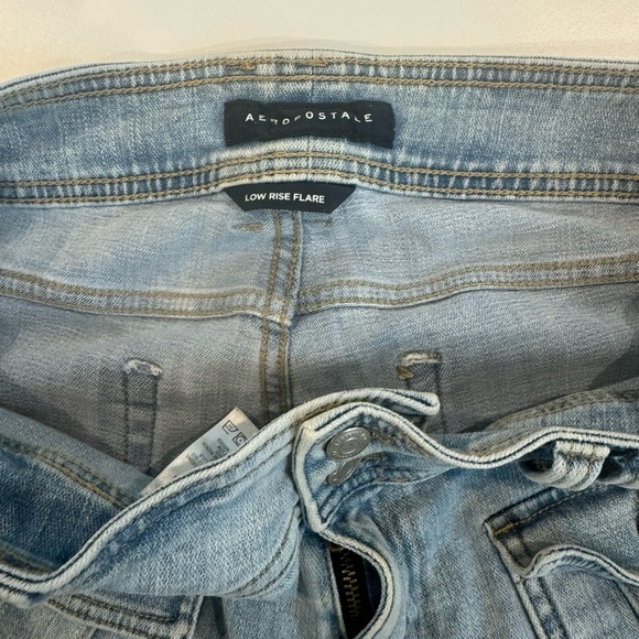 2/$20 Aeropostale Denim Flare Jeans in Light Blue 90s inspired jeans - Picture 8 of 9